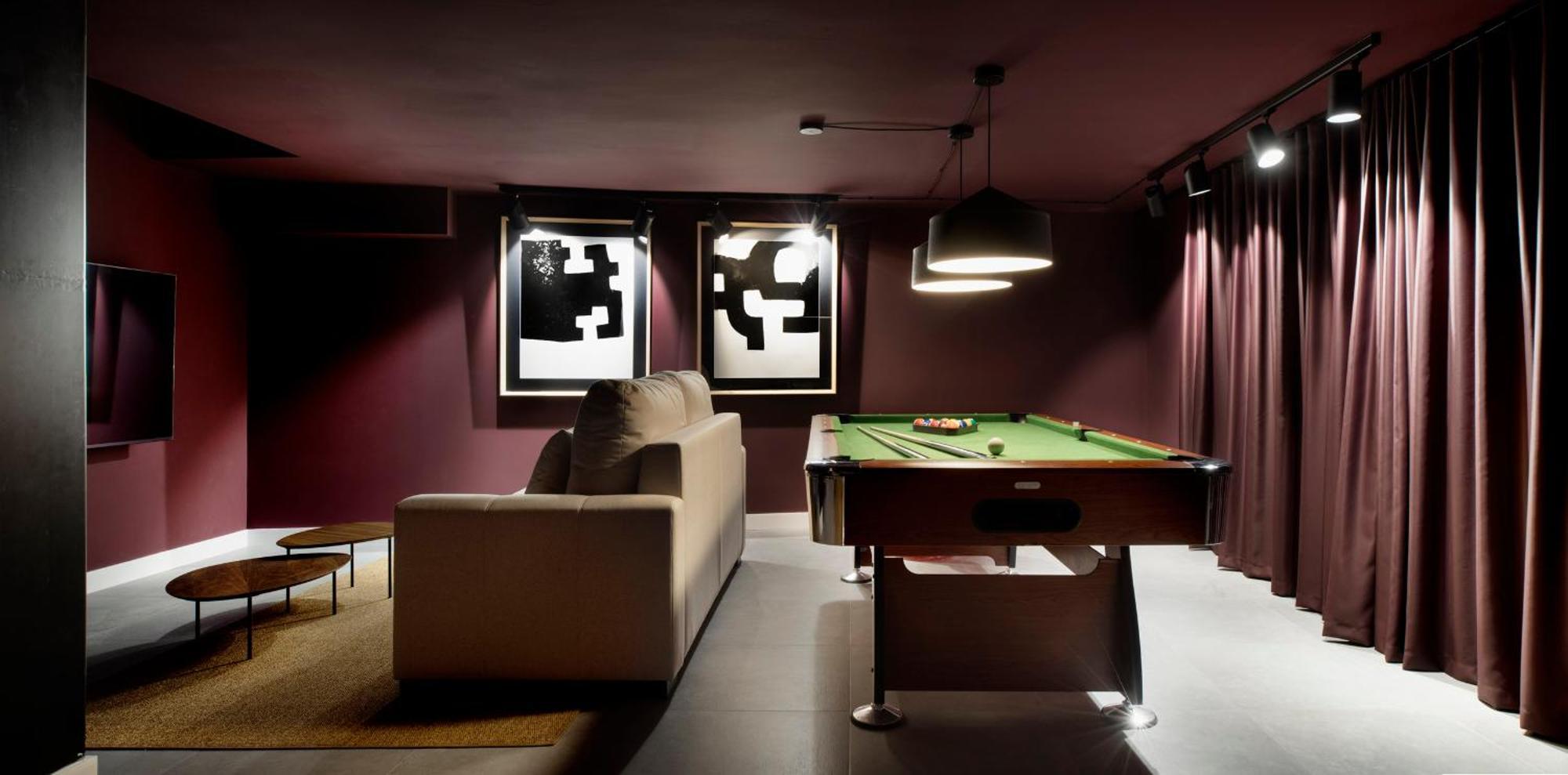 Monkeys Apartments Trastamara Billiard Room إشبيلية المظهر الخارجي الصورة